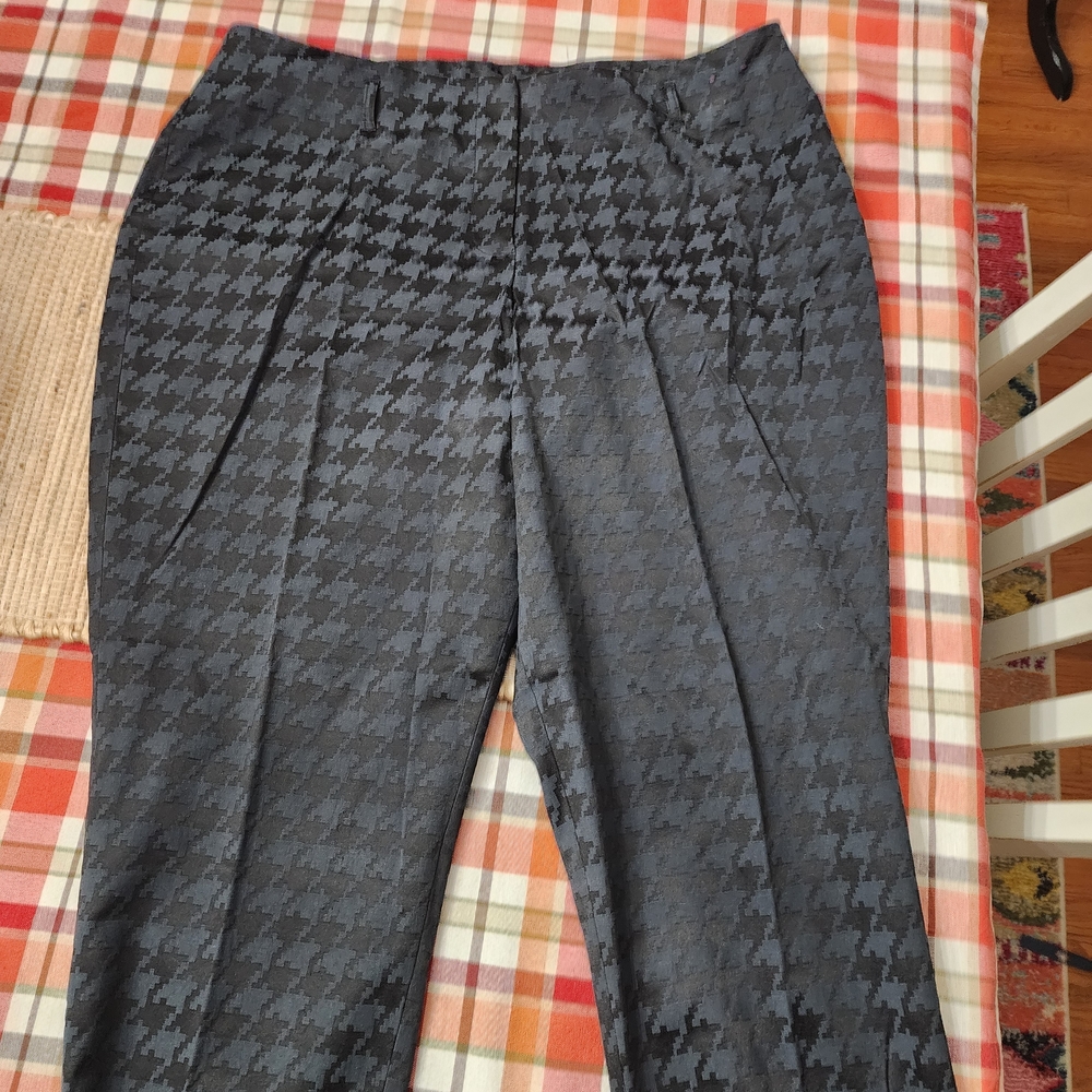 Lane Bryant Women's Black and Gray Houndstooth Pants